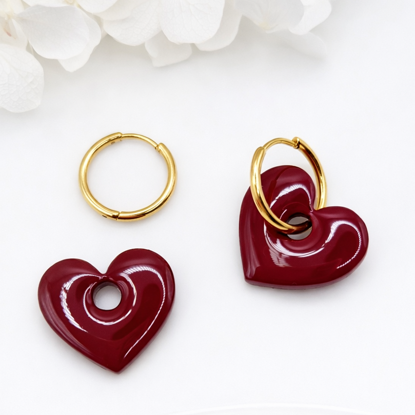 Boucles d’oreilles interchangeables petits cœurs bordeaux – (vendues sans créoles)