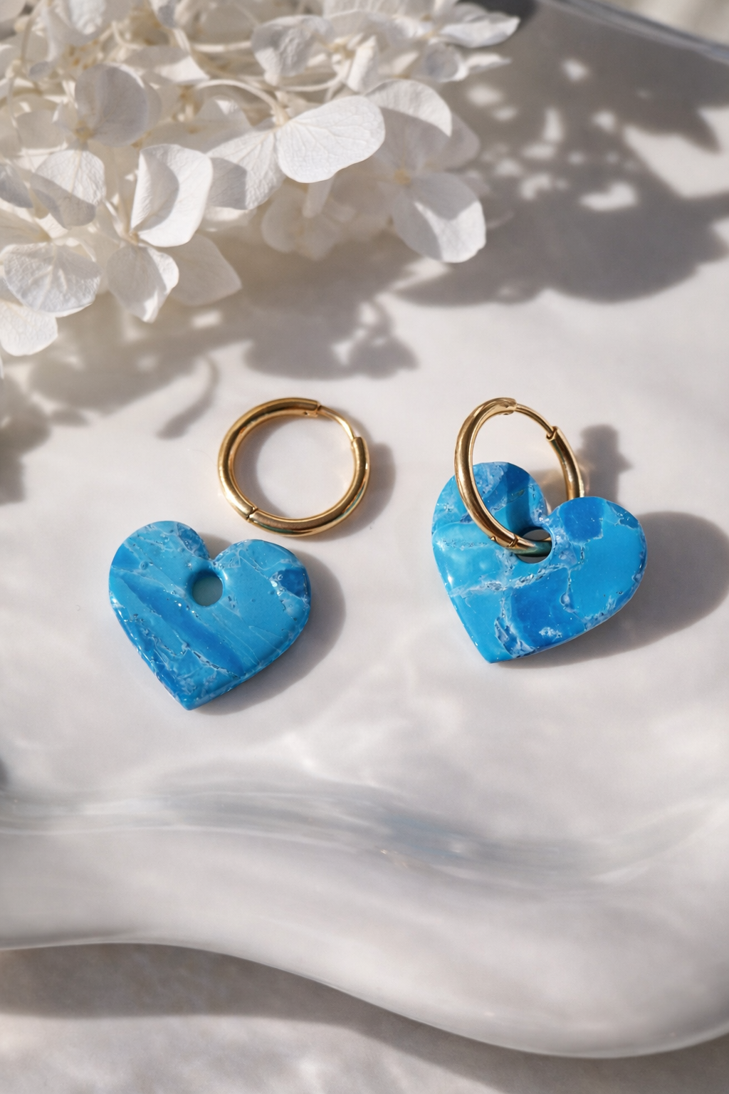 Boucles d'oreilles interchangeables cœurs bleu azur – pampilles (vendues sans créoles)