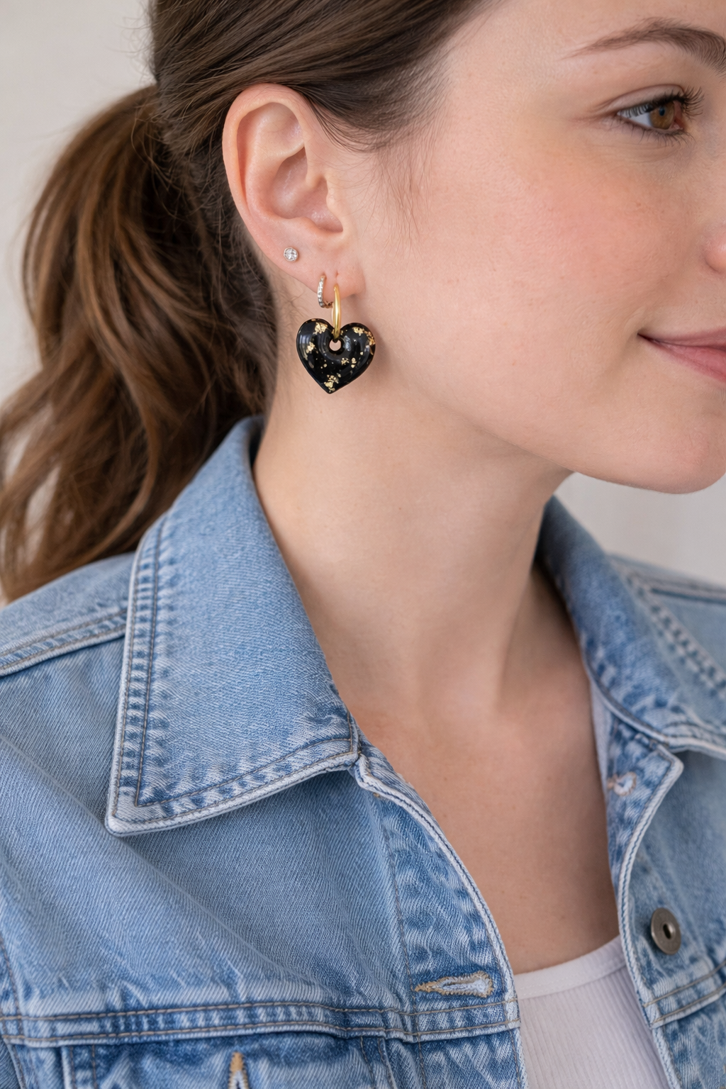 Boucles d'oreilles interchangeables cœurs noir pailleté or – (vendues sans créoles)