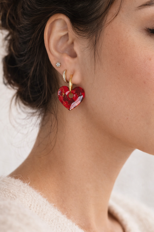 Boucles d'oreilles interchangeables petits cœurs rouge rubis marbrés – (vendues sans créoles)