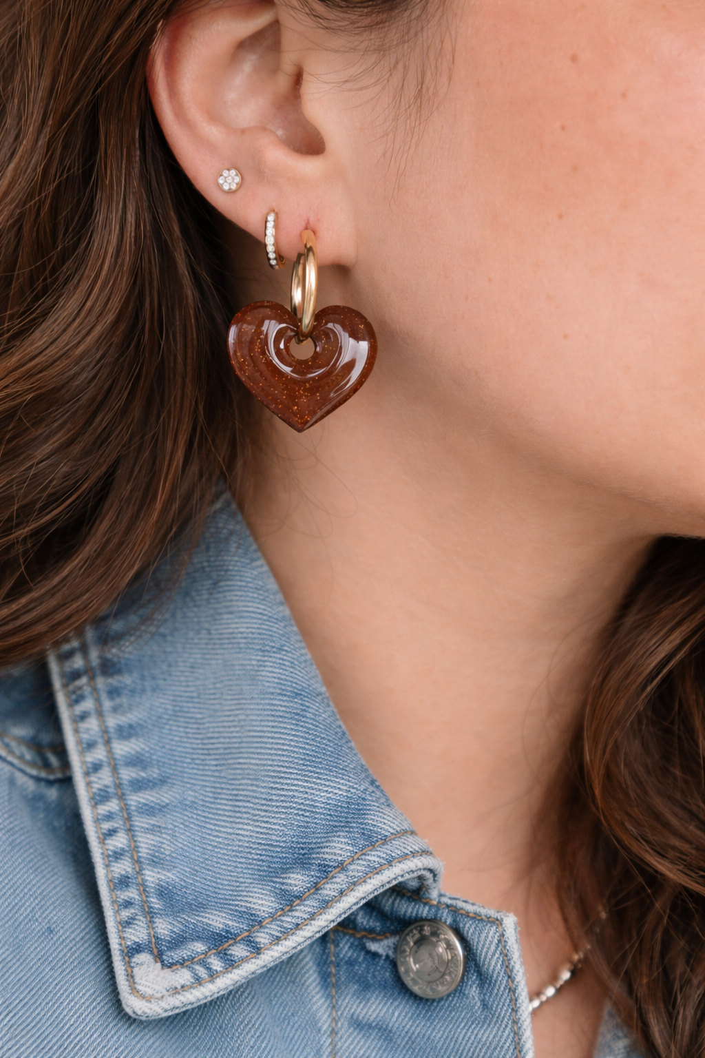 Boucles d’oreilles interchangeables cœurs marron pailletés (vendues sans créoles)