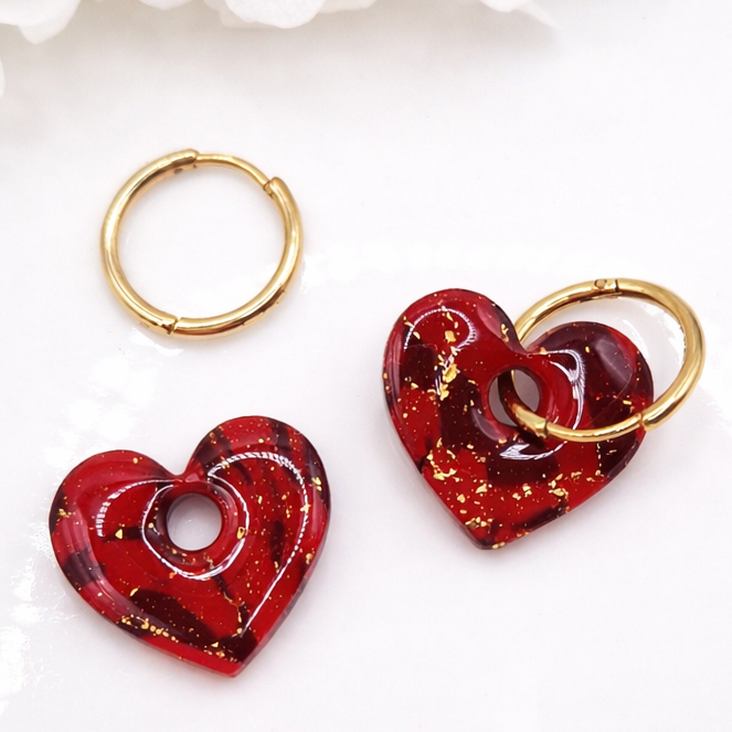 Boucles d'oreilles interchangeables petits cœurs rouge rubis marbrés – (vendues sans créoles)