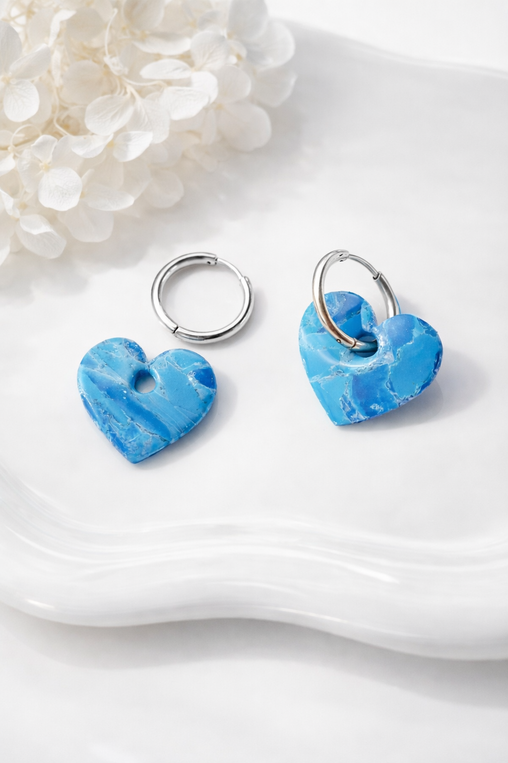 Boucles d'oreilles interchangeables cœurs bleu azur – pampilles (vendues sans créoles)