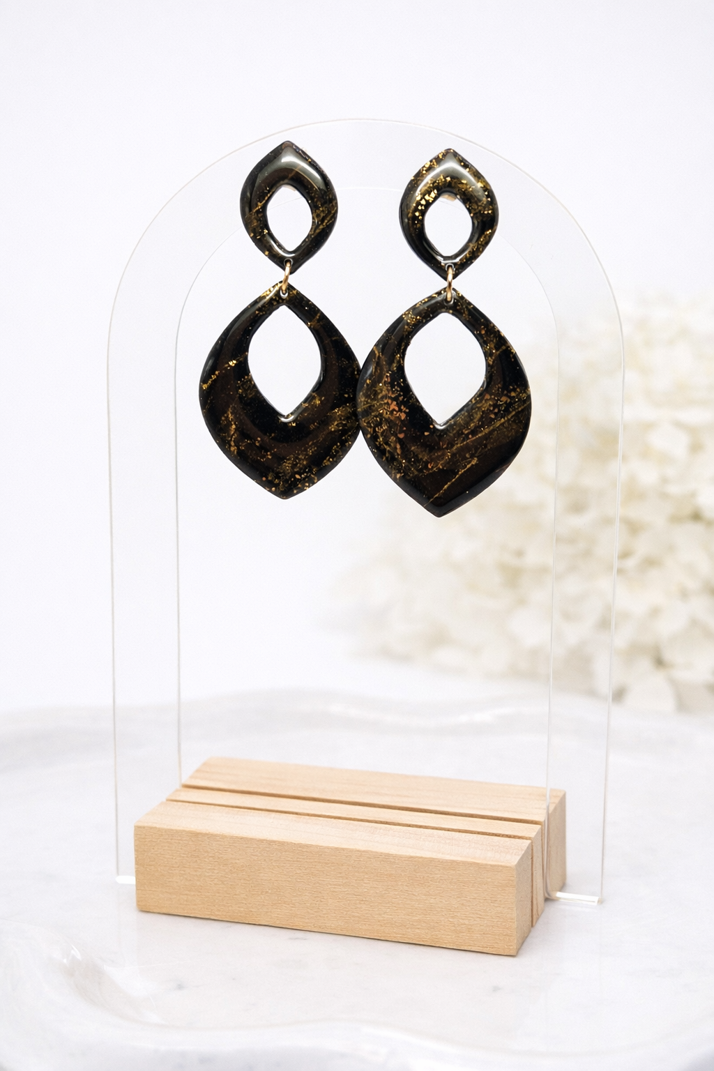 Boucles d’oreilles dorées ARÈS – bijou femme