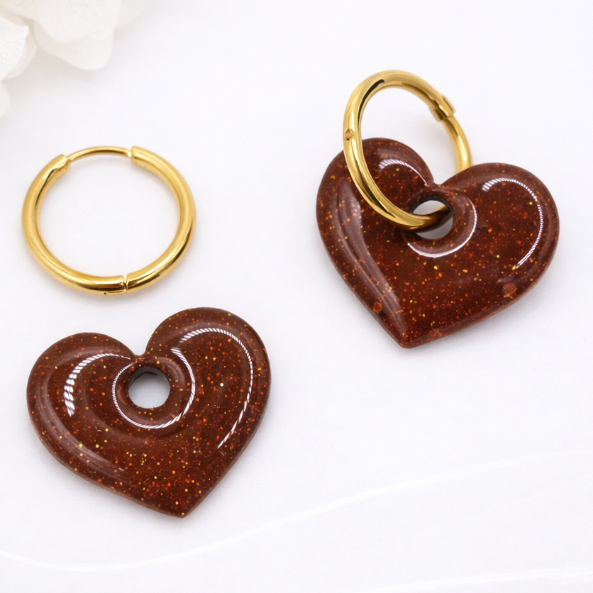 Boucles d’oreilles interchangeables cœurs marron pailletés (vendues sans créoles)
