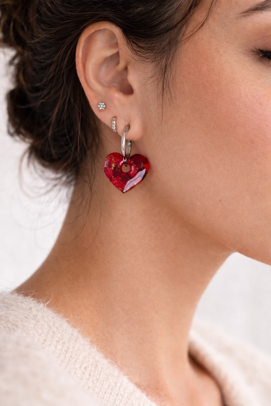 Boucles d'oreilles interchangeables petits cœurs rouge rubis marbrés – (vendues sans créoles)
