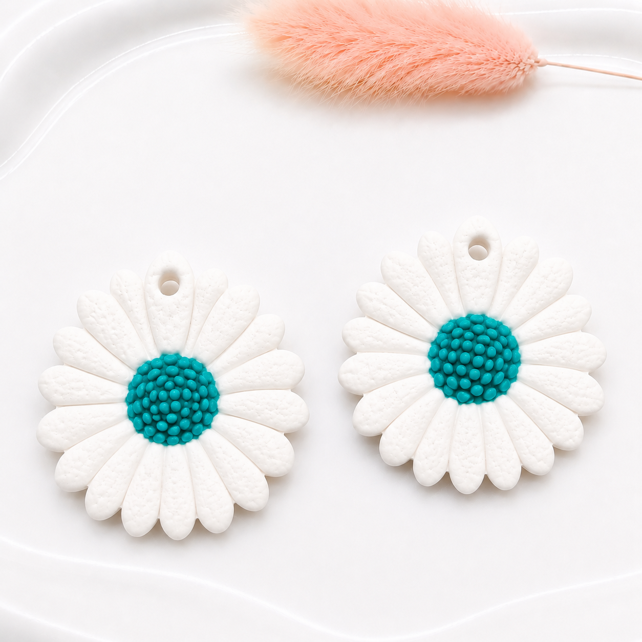 Pampilles marguerites turquoises – boucles d’oreilles interchangeables femme (vendues sans créoles)