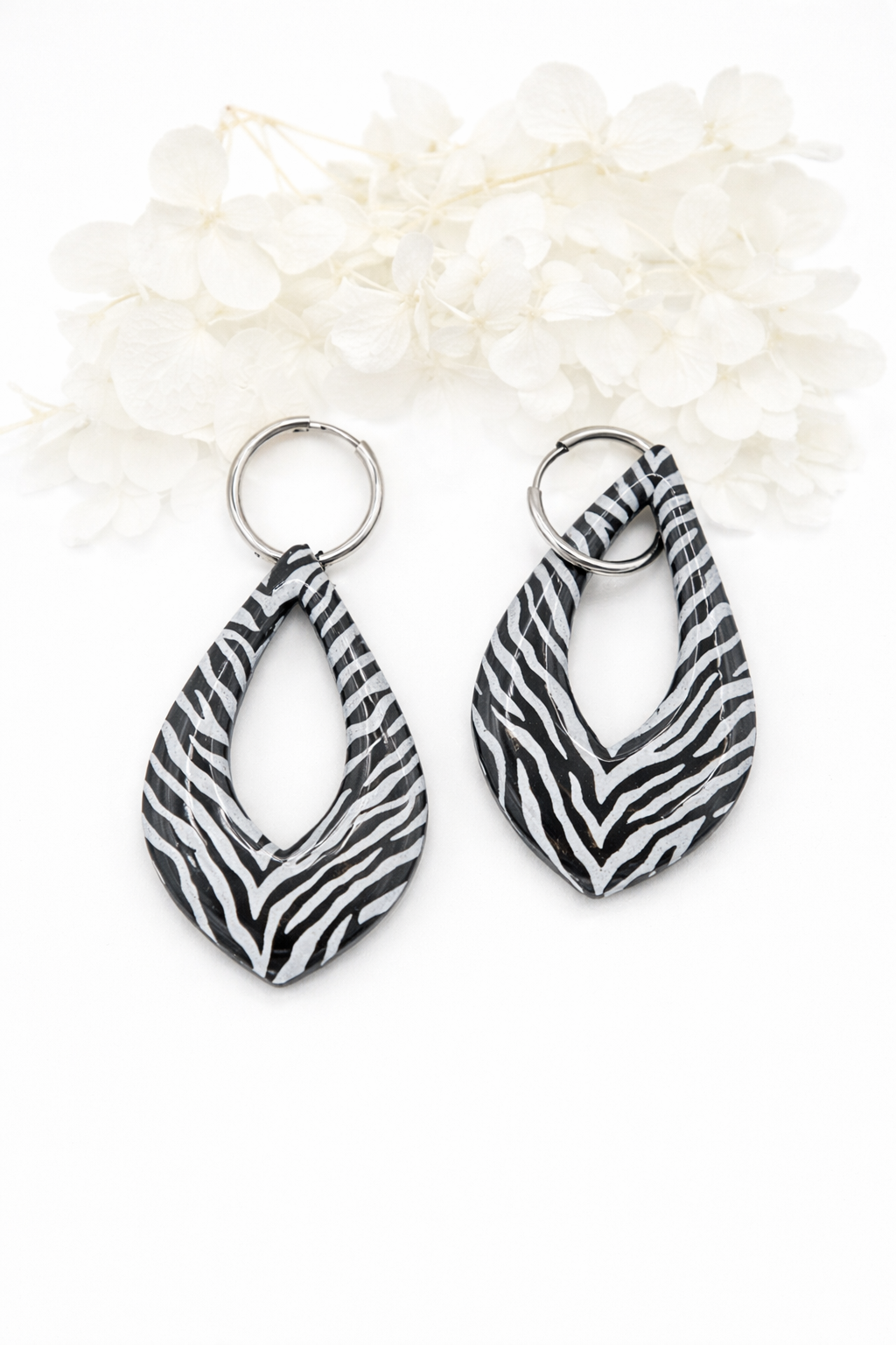 Boucles d’oreilles interchangeables ORIA zèbre (vendues sans créoles)