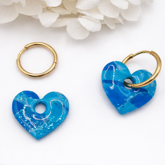 Boucles d'oreilles interchangeables petits cœurs bleu azur – pampilles (vendues sans créoles)