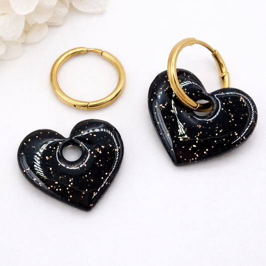 Boucles d’oreilles interchangeables cœurs noirs pailletés dorés (vendues sans créoles)