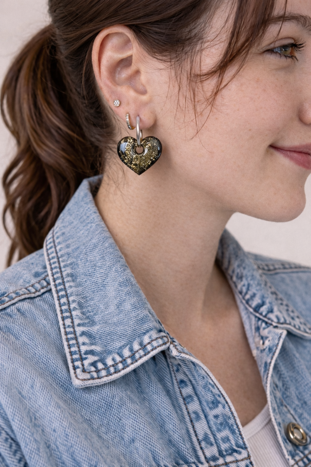 Boucles d'oreilles interchangeables cœurs noir et or – (vendues sans créoles)