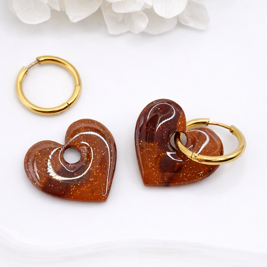 Boucles d'oreilles interchangeables cœurs marron pailletés TIGRA – (vendues sans créoles)